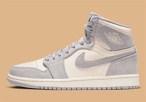 jordan 1 women.